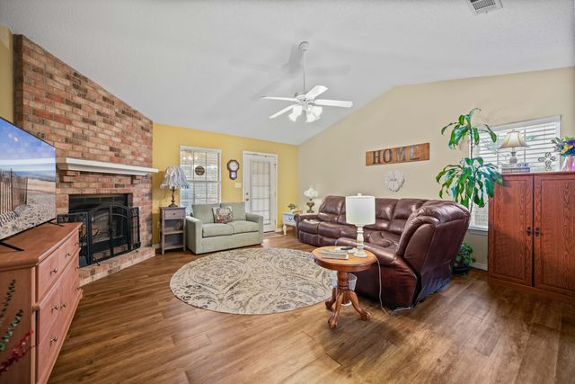 5315 Ten Point Drive, Crestview, FL 32539