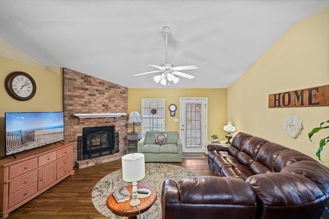 5315 Ten Point Drive, Crestview, FL 32539