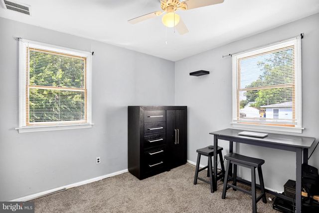 210 WASHINGTON AVE, Laurel Springs, NJ 08021