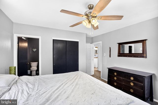 210 WASHINGTON AVE, Laurel Springs, NJ 08021