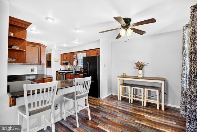 210 WASHINGTON AVE, Laurel Springs, NJ 08021