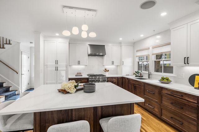 56 Churchill Ave 56, Cambridge, MA 02140