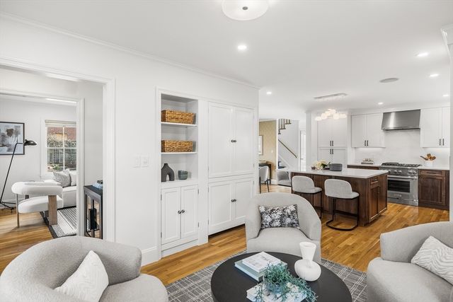 56 Churchill Ave 56, Cambridge, MA 02140