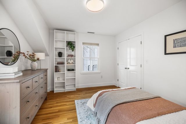 56 Churchill Ave 56, Cambridge, MA 02140