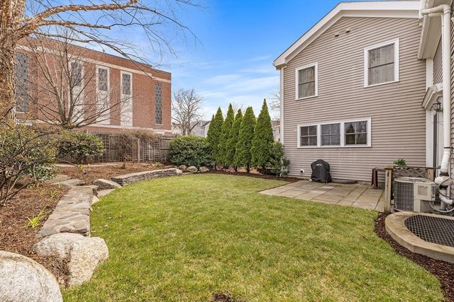 56 Churchill Ave 56, Cambridge, MA 02140