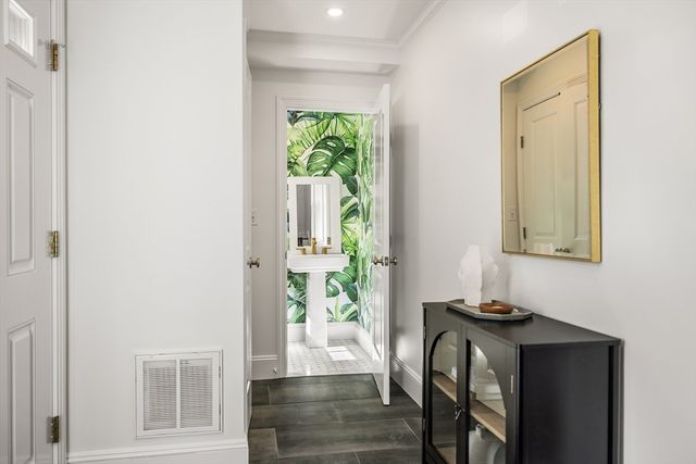 56 Churchill Ave 56, Cambridge, MA 02140