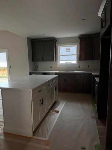 1417 N Collins Drive, Republic, MO 65738