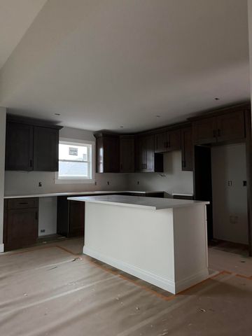1417 N Collins Drive, Republic, MO 65738