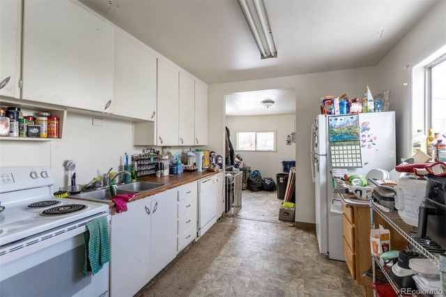 1709 W Asbury Avenue, Denver, CO 80223