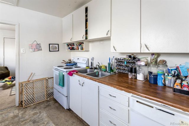 1709 W Asbury Avenue, Denver, CO 80223