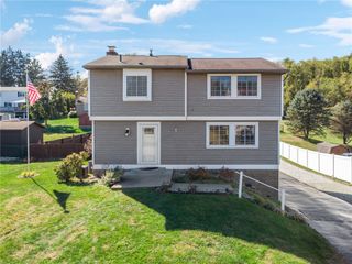 10142 Lavonne Drive, North Huntingdon, PA 15642