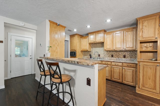 605 Owens Drive, Crowley, TX 76036