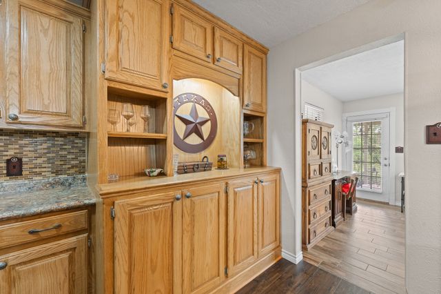 605 Owens Drive, Crowley, TX 76036