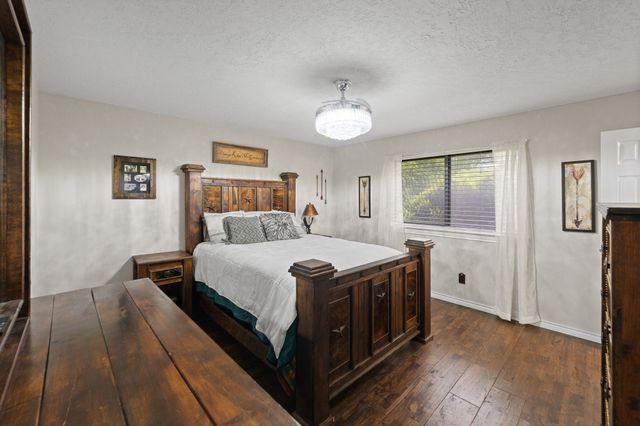 605 Owens Drive, Crowley, TX 76036