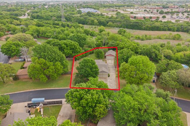 605 Owens Drive, Crowley, TX 76036