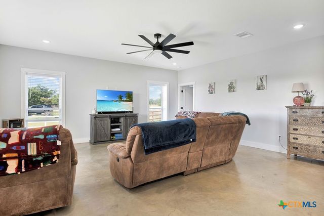 6887 Smith Dairy Road, Belton, TX 76513