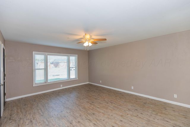 2138 N Sumner Street, Pampa, TX 79065