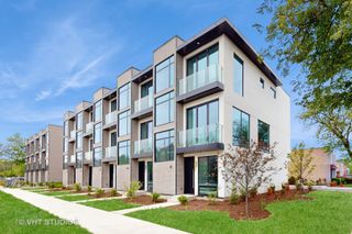 6346 Hennings Court, Morton Grove, IL 60053