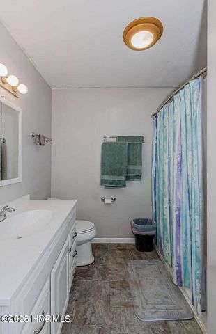 105 Woodside Court, Jacksonville, NC 28546