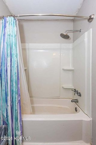 105 Woodside Court, Jacksonville, NC 28546