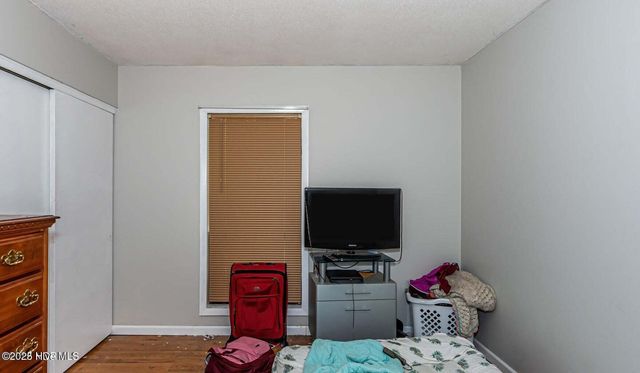 105 Woodside Court, Jacksonville, NC 28546