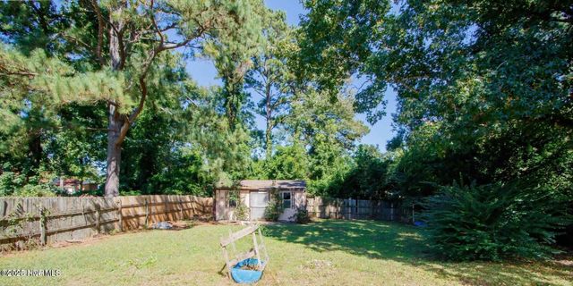 105 Woodside Court, Jacksonville, NC 28546