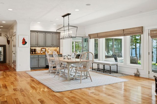 80 Parker Island Road, Wolfeboro, NH 03894