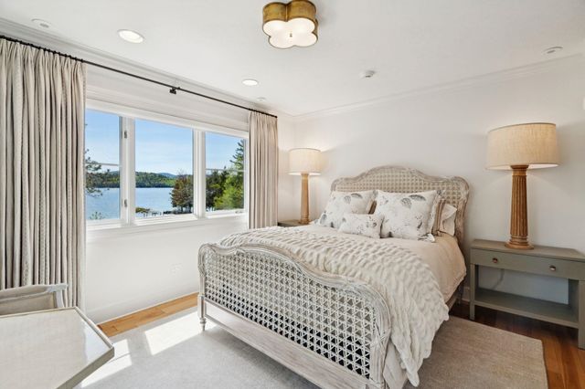80 Parker Island Road, Wolfeboro, NH 03894