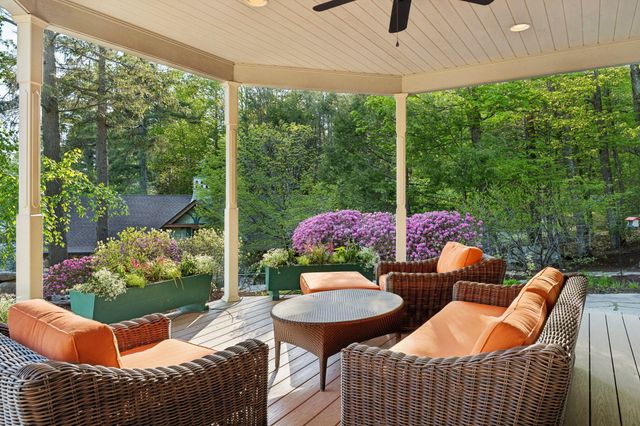80 Parker Island Road, Wolfeboro, NH 03894