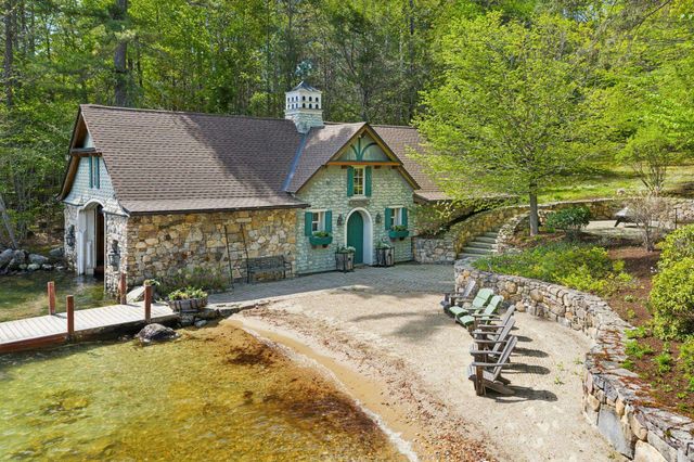 80 Parker Island Road, Wolfeboro, NH 03894