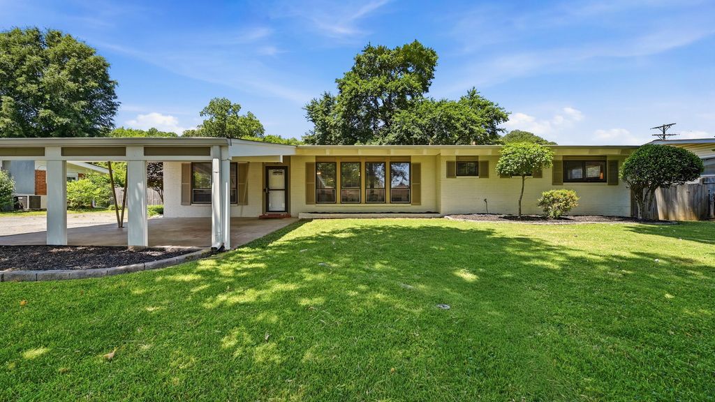 1413 Awhila Drive, Chattanooga, TN 37421