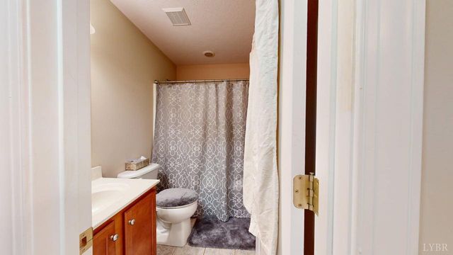 112 Wyndview Drive, Lynchburg, VA 24502