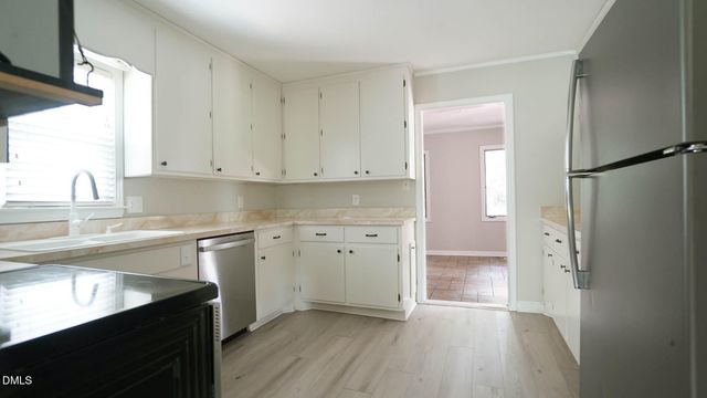 6016 Thrush Circle, Sanford, NC 27332