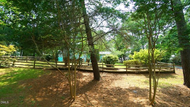 6016 Thrush Circle, Sanford, NC 27332