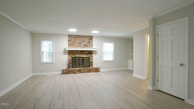 6016 Thrush Circle, Sanford, NC 27332