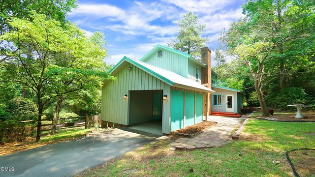 6016 Thrush Circle, Sanford, NC 27332