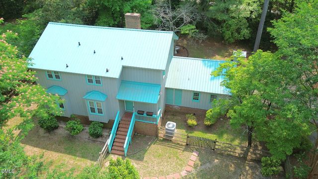 6016 Thrush Circle, Sanford, NC 27332