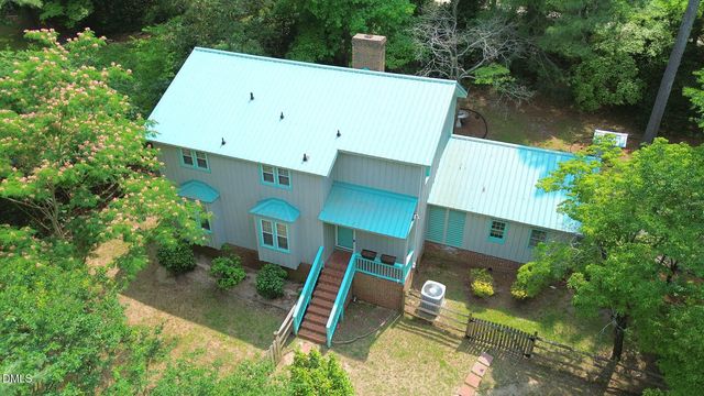 6016 Thrush Circle, Sanford, NC 27332