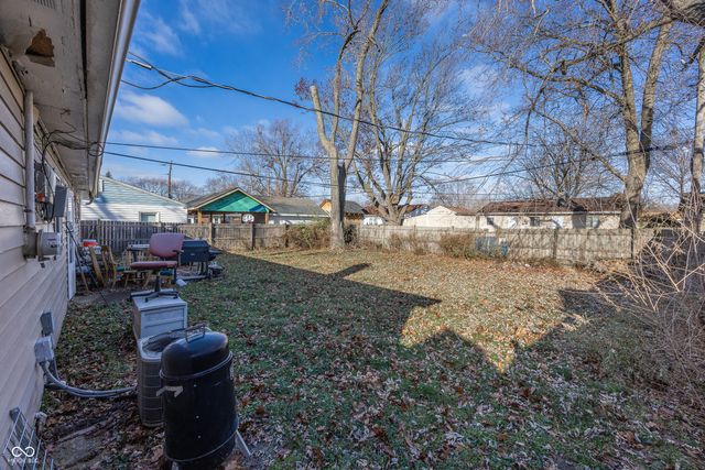 7838 Ridgewood Drive, Indianapolis, IN 46226