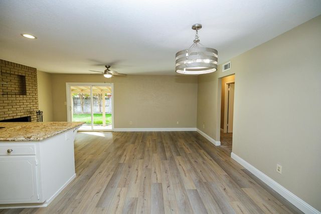 2516 Riedel Way, Modesto, CA 95355