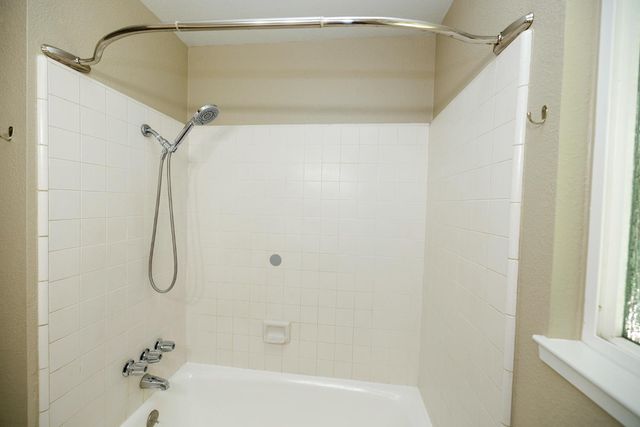 2516 Riedel Way, Modesto, CA 95355