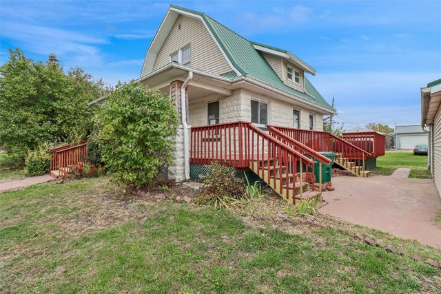 364 NW Maple Street, Elkhart, IA 50073