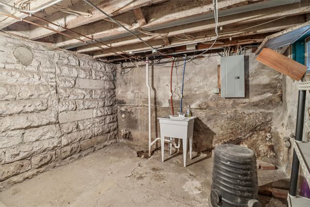 364 NW Maple Street, Elkhart, IA 50073