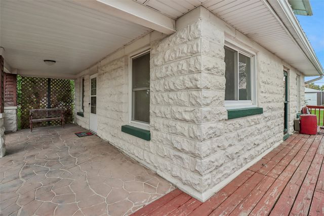 364 NW Maple Street, Elkhart, IA 50073