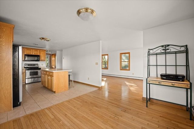 1652 State Rd, Plymouth, MA 02360