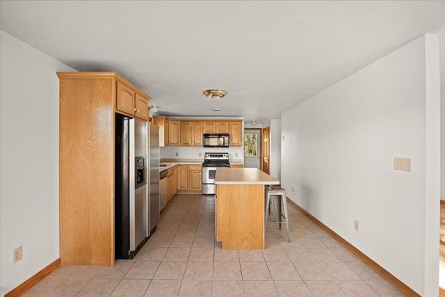 1652 State Rd, Plymouth, MA 02360