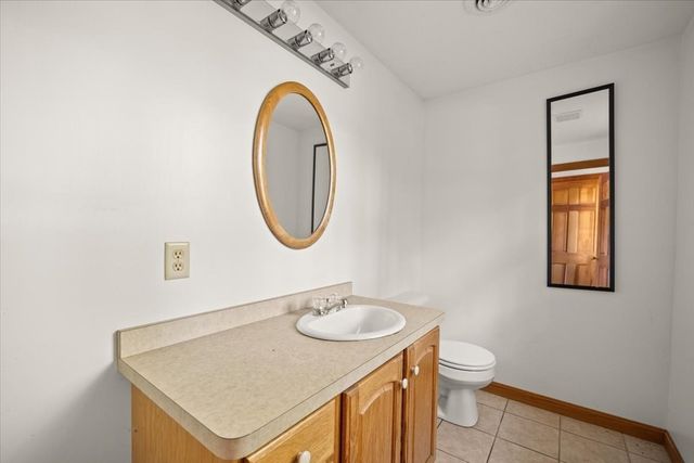 1652 State Rd, Plymouth, MA 02360