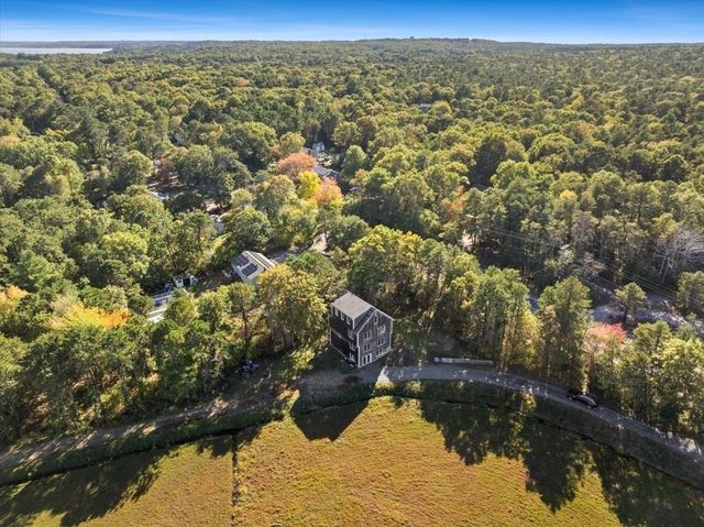 1652 State Rd, Plymouth, MA 02360