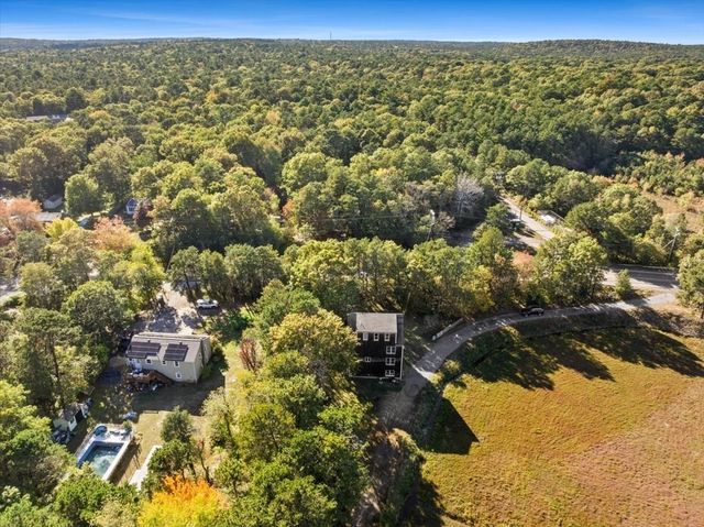 1652 State Rd, Plymouth, MA 02360