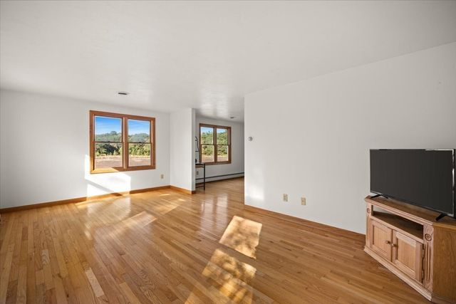 1652 State Rd, Plymouth, MA 02360